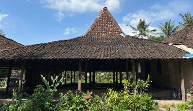 JOGLO KADEMANGAN